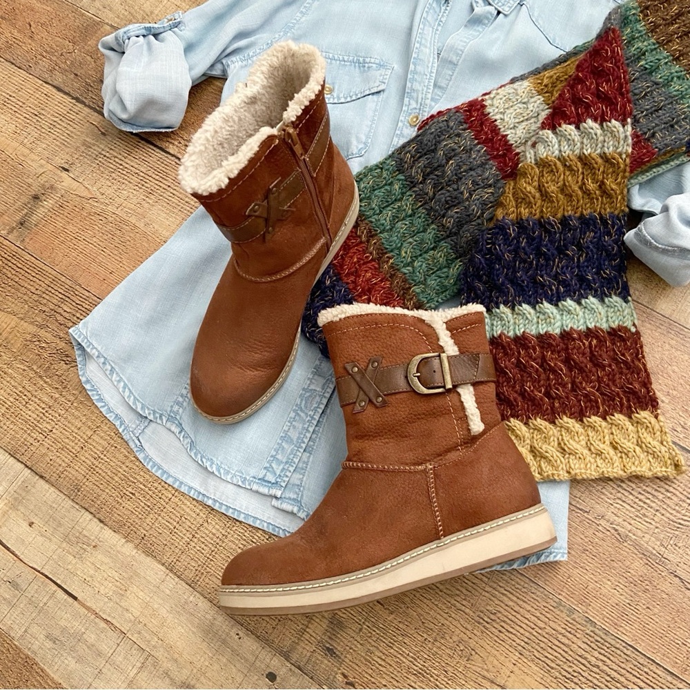 Cozy Winter Boots, Sherpa Lined, Zip Up Side, Vegan Leather